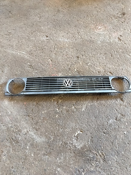 VW Golf II etumaski