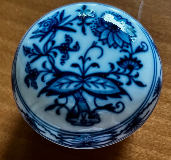 Meissen posliinia - pieni rasia