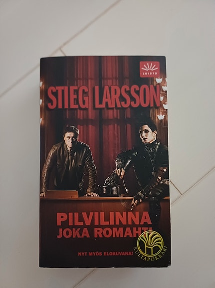 Larsson: Pilvilinna joka romahti