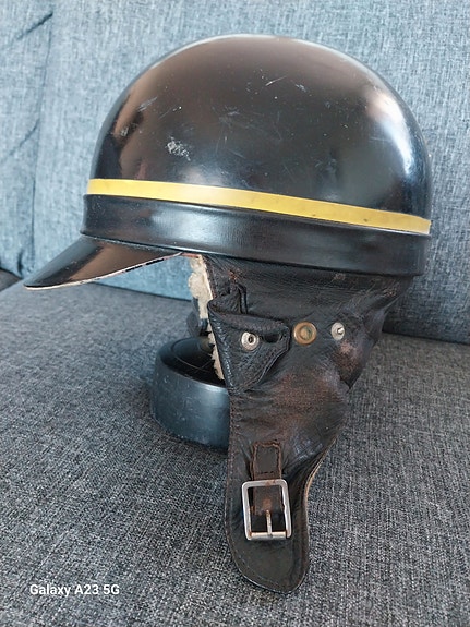 Kypärä vintage