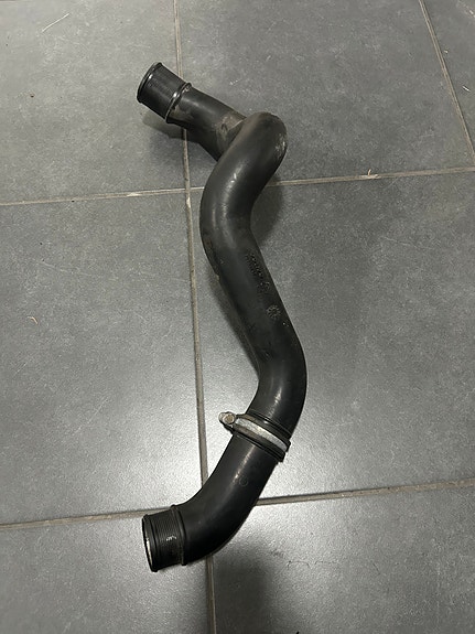Volvo V40 2.0T ahtoputki