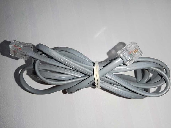 puhelinkaapeli (RJ11-kaapeli)