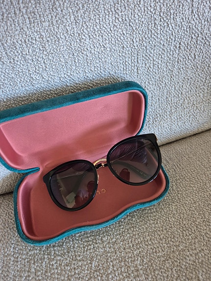 Gucci aurinkolasit
