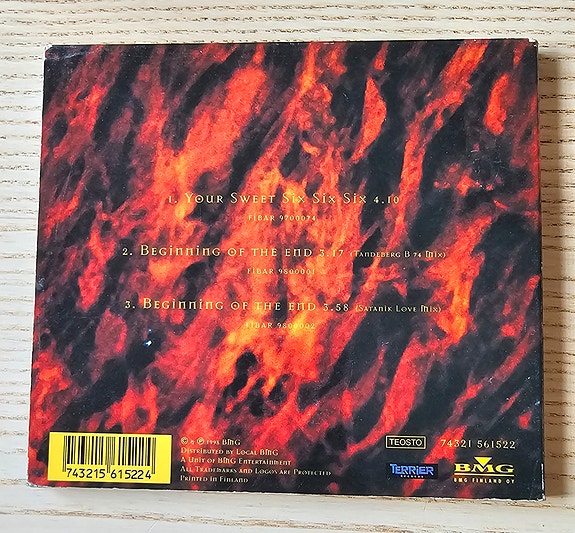 Product image 3 of 3