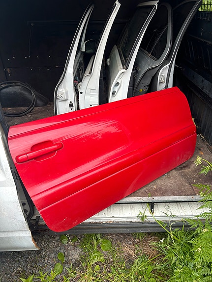 Volvo C70 oikeanpuolen ovi