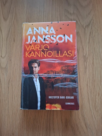 Anna Jansson Varjo Kannoillasi Kirja