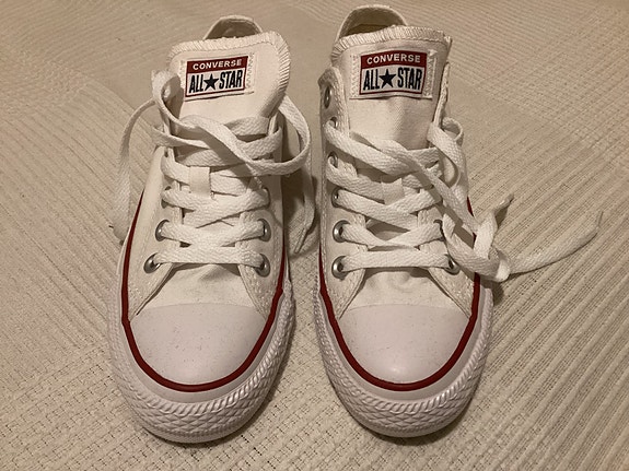 Uudet Converse all star kengät 37,5