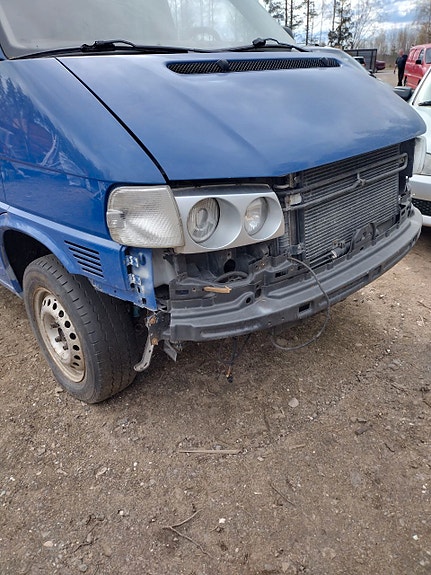 VW-T4 Etupuskurin palkki.