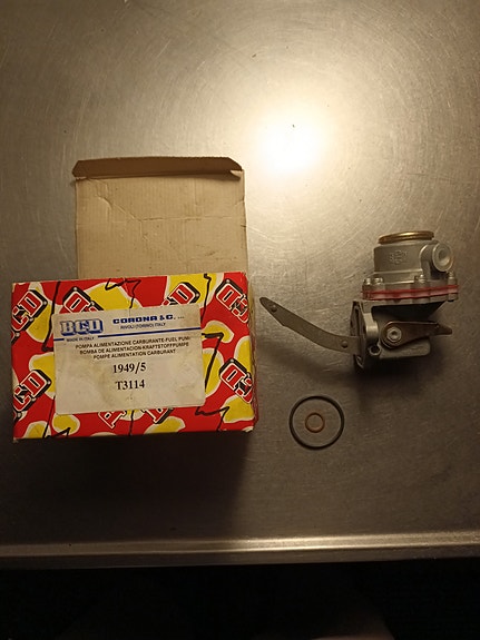 Fiat traktorin siirtopumppu T3114