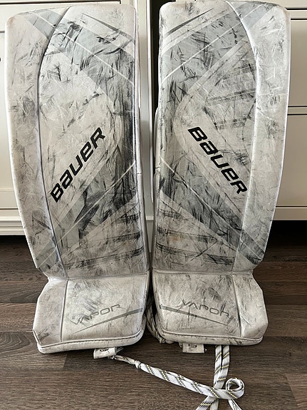 Bauer vapor x700