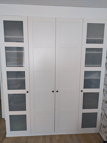 Ikea Bergsbo kaapin ovia
