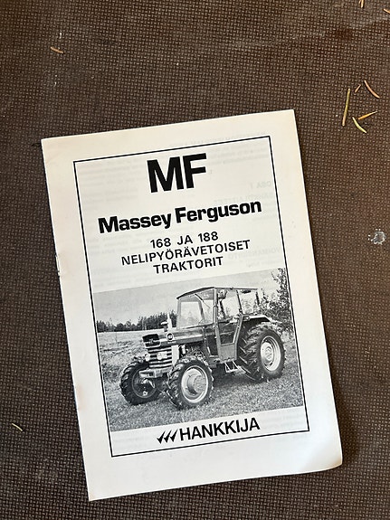 Massey-Ferguson 168 ja 188 nelipyörävetoiset traktorit käyttöohje-kirjan liite