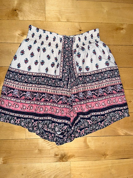 New Yorker shortsit