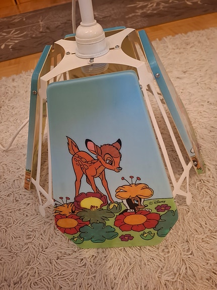 Lasten huoneen lampun varjostin