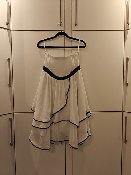 Vila olkaimeton juhlamekko M