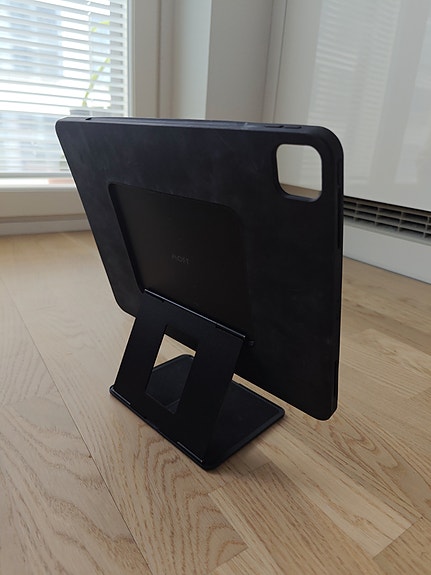 iPad suojakotelo teline