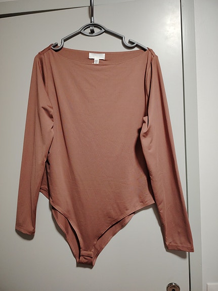 Myynti body koko XL