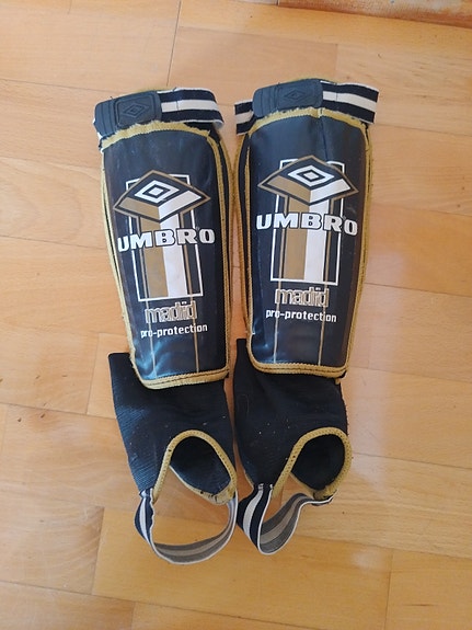 Säärisuojat