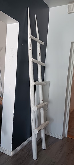 Heinäseiväs tikkaat.