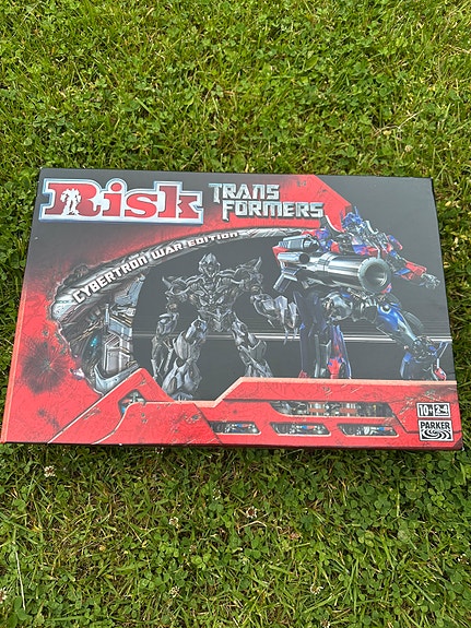 Pelaamaton Transformers Risk lautapeli