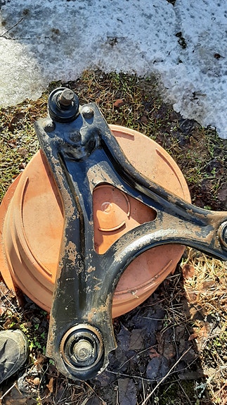 Alatukivarsi vasen