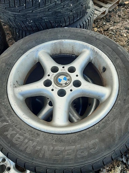 Bmw 15Aluvanteet
