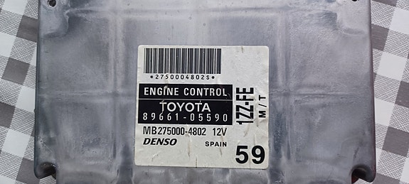 Toyota avensis moottorin ohjausboksi