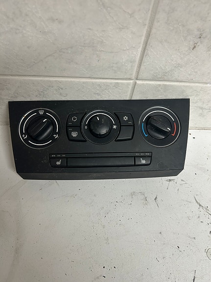 BMW E90 lämmönsäätöpaneeli