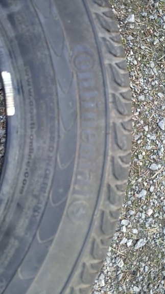 195/70R15 C Continental Vango 2 kesärengas