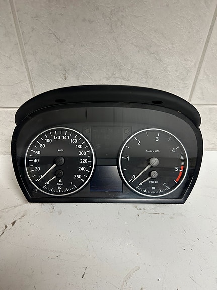 BMW E90/91 dieselin mittaristo