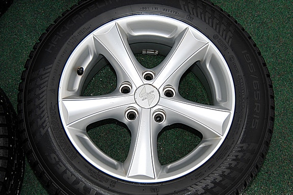 VAG | Hakkapeliitta 10 | Erittäin hyvä nastasetti | 195/65R15