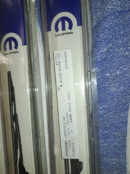 Chrysler voyager pyyhkijän sulat 700mm