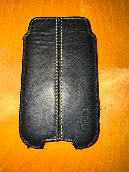 Muvit Nahkainen Suojalaukku - Apple iPhone 4/4S