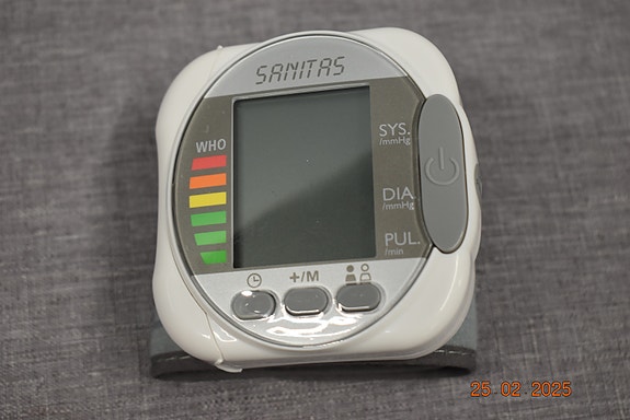 Product image 1 of 2