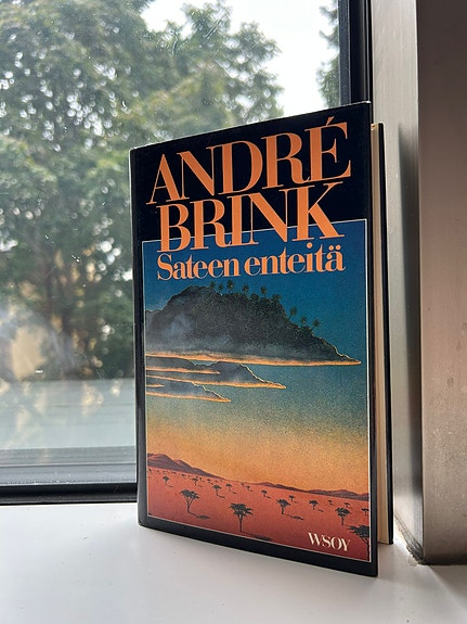 Andre Brink: Sateen enteitä