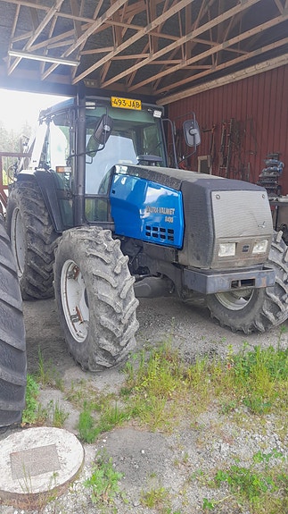 valtra 8400
