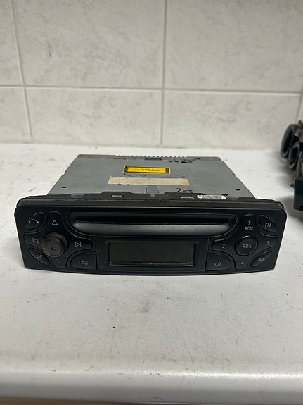 Mercedes-Benz C W203 radio