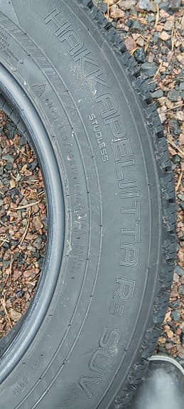 Nokia Hakkapeliitta 106 R SUV  M+S