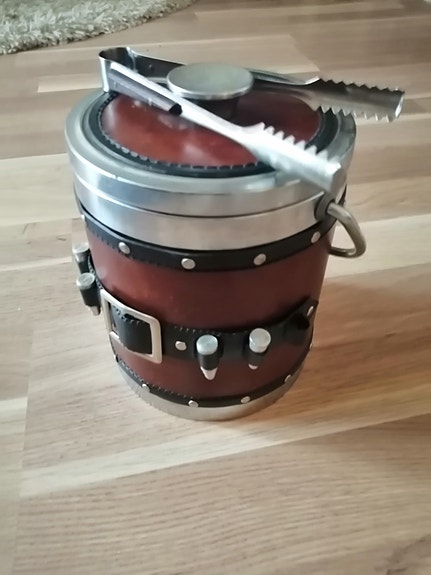 Jääpala-astia