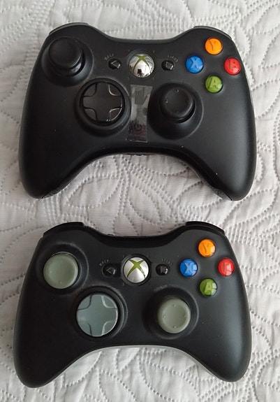 Xbox 360 ohjain batterikotelolla