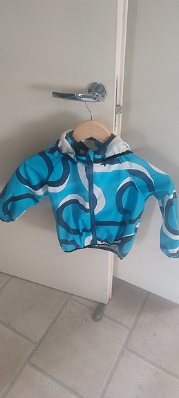 Uutta vastaava Reiman sadetakki koko 98