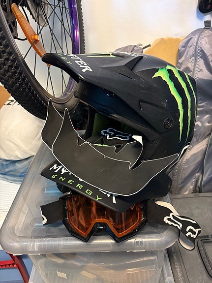Fox pilot V3 moottoripyöräkypärä L 59-60
