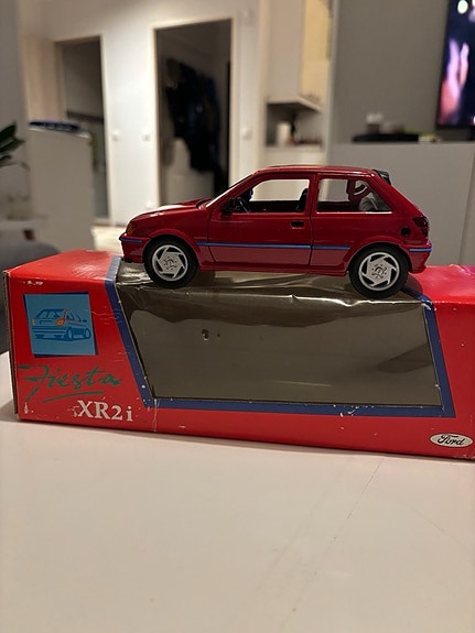 1/24 Ford Fiesta Pienoismalli
