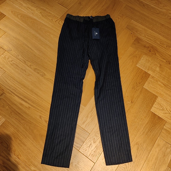Gant housut 34 uudet