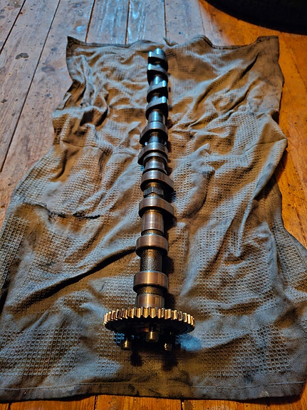 Om605 nokka-akseli