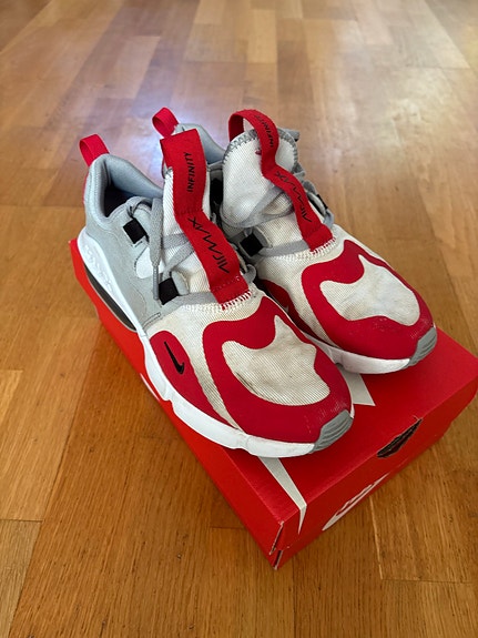 Nike Airmax kengät, koko ehkä 37