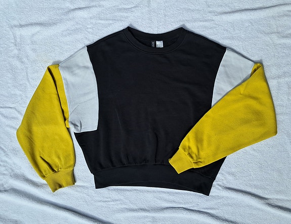 Collegepaita XS