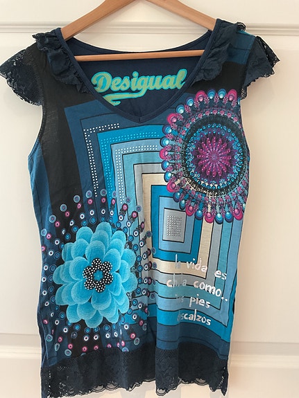 Desigual paita