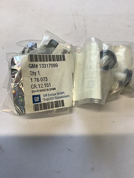 13317099 listakiinnike Opel Adam,Meriva,Insignia