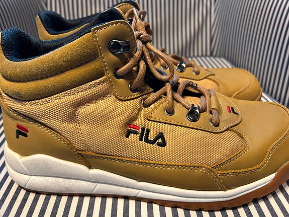 Fila siisit miesten talvikengät koko 43